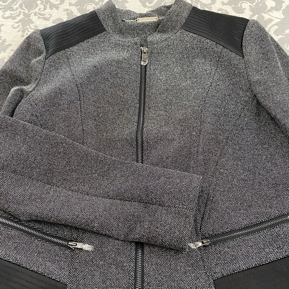 White House Black Market BNWT Blazer- 12